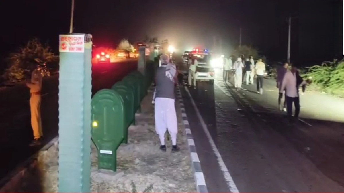 સુરેન્દ્રનગર પાસે ભયાનક અકસ્માત: લખતર હાઈવે પર ટ્રકે પદયાત્રીઓને કચડ્યા, એક જ પરિવારના 7 સભ્યોના કમકમાટીભર્યા મોત