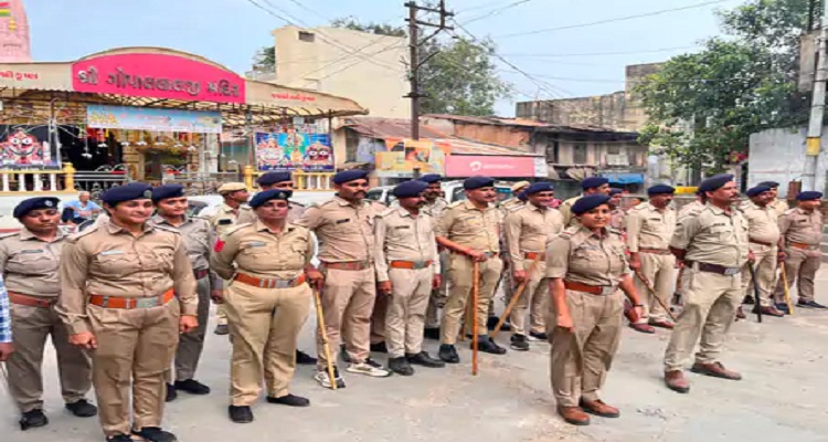 દહેગામમાં ભગવાન જગન્નાથજીની રથયાત્રાને લઈને પોલીસ એલર્ટ: શાંતિ સમિતિ સાથે બેઠક